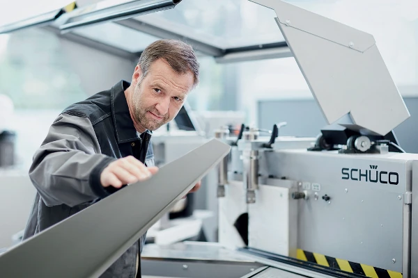 Services Import Menuiserie Schuco